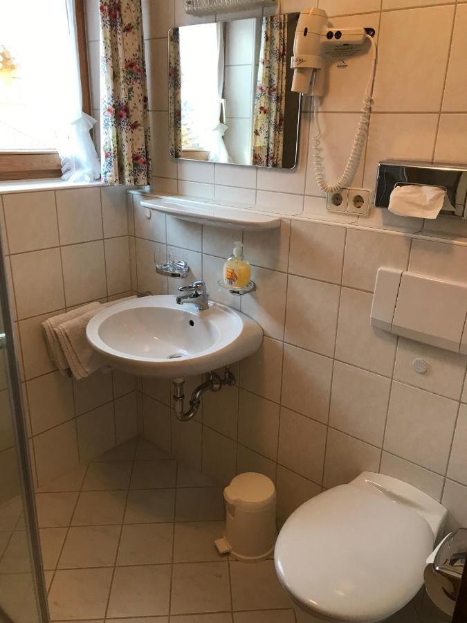 Gaestehaus Schwarzlofer ريت ام وينكل المظهر الخارجي الصورة