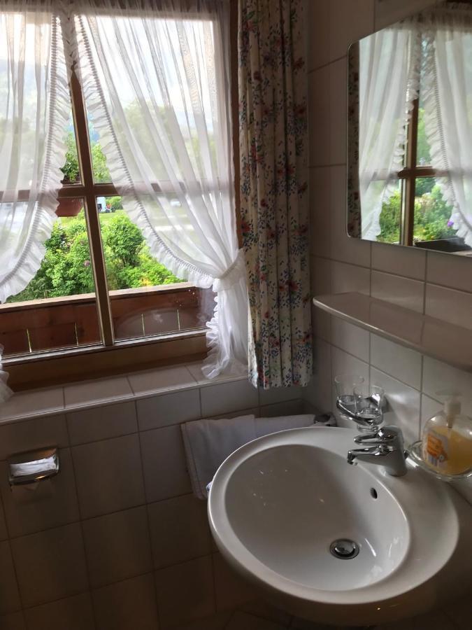 Gaestehaus Schwarzlofer ريت ام وينكل المظهر الخارجي الصورة