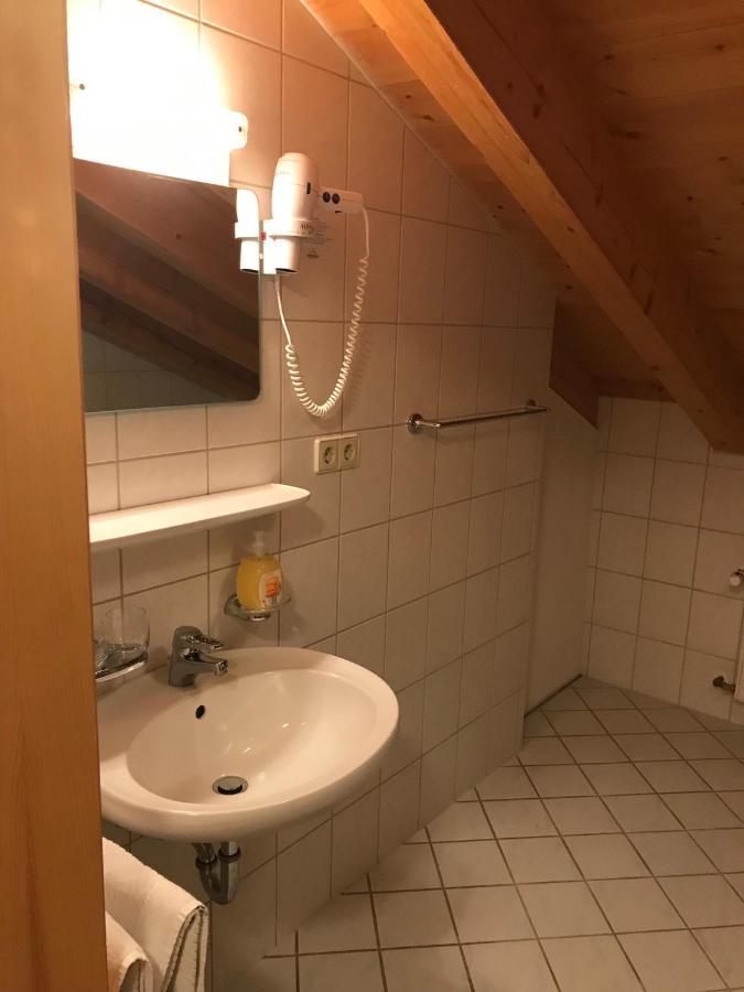 Gaestehaus Schwarzlofer ريت ام وينكل المظهر الخارجي الصورة